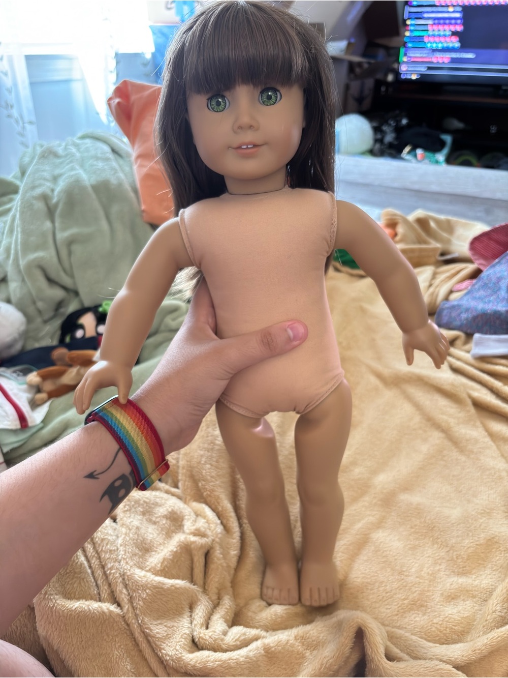 American Girl Brown Hair Doll with Green Eyes in Nude Bodysuit